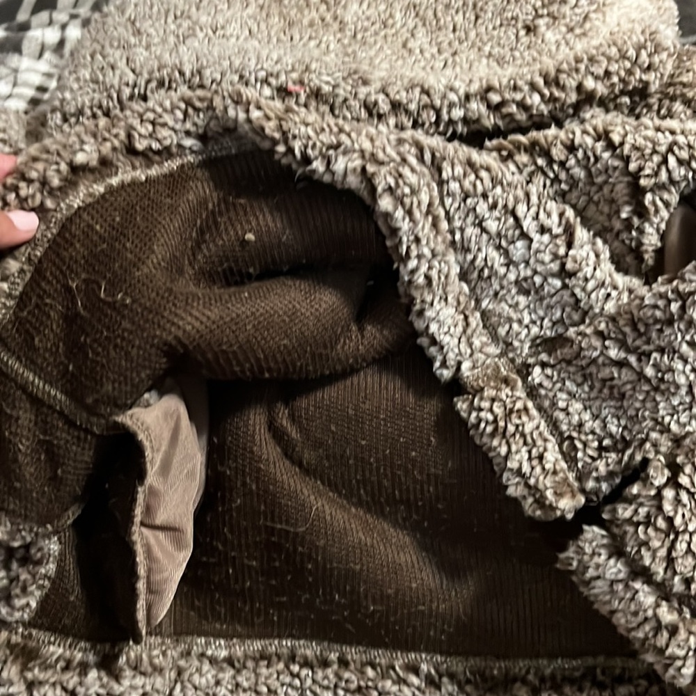 Fluffy jacket - Picture 6 of 9